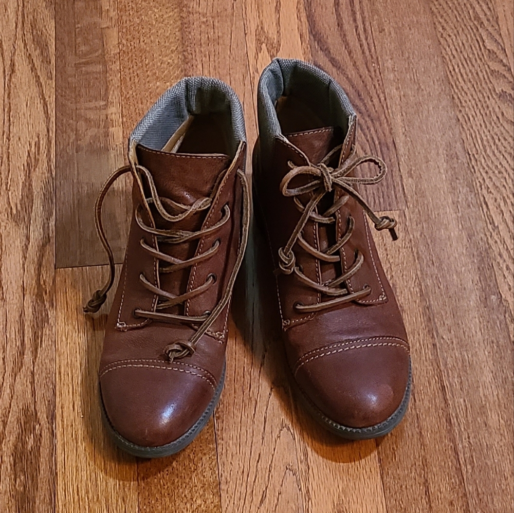 Sperry Women's Top-Sider Juniper Quay Dark Brown Laced-Up Booties